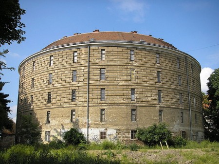 Narrenturm_Vienna_June_2006_575